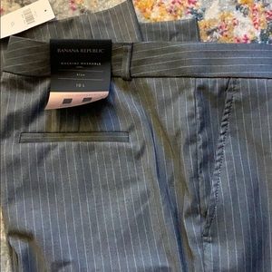 NWT Banana Republic Ryan fit Gray Pinstripe pants